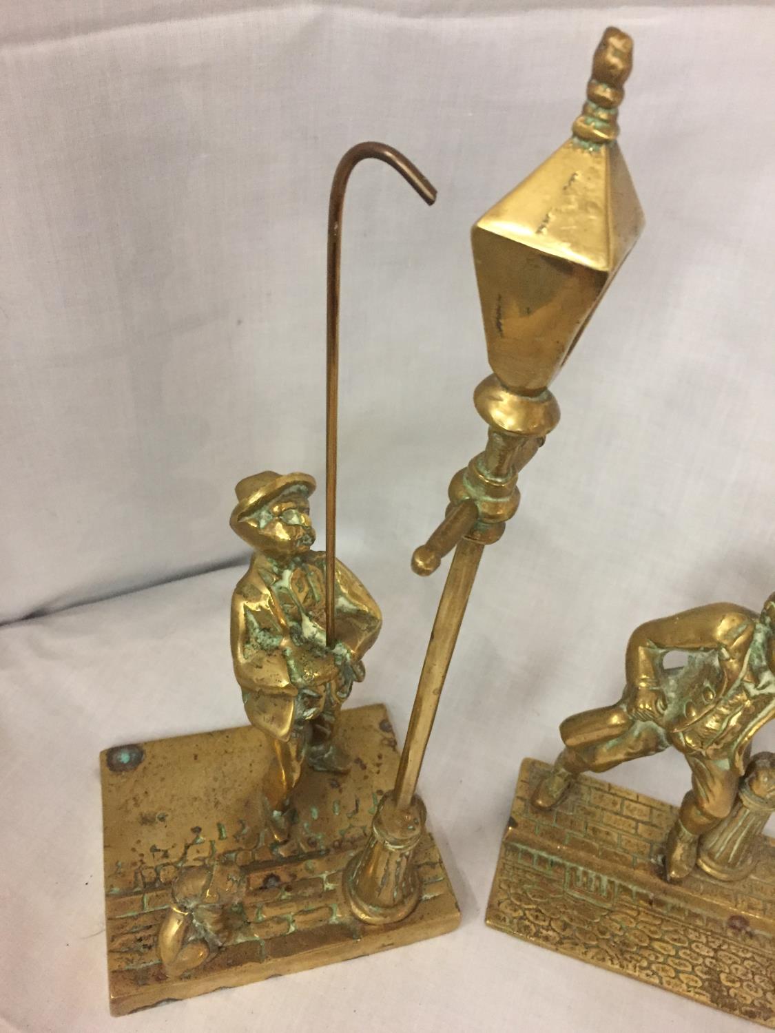 TWO BRASS FIGURES, ONE OF A STREETLAMP LIGHTER WITH DOG AND ONE OF A DRUNKEN MAN - Image 5 of 5