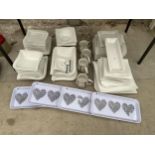 AN ASSORTMENT OF WHITE CERAMIC DINNER SERVICE TO INCLUDE BOWLS, PLATES AND SIDE PLATES ETC