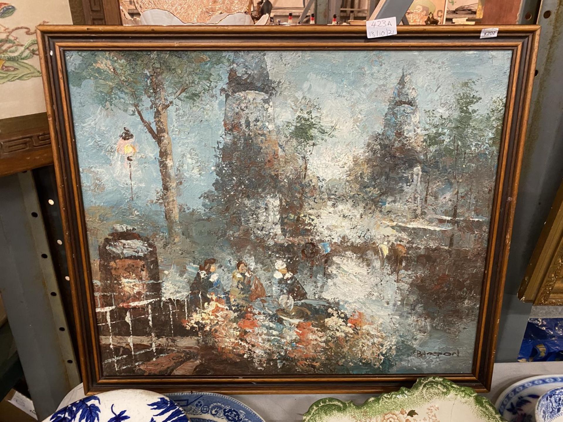A 1970'S OIL PAINTING OF PARIS STREET SCENE SIGNED BARTON