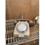 A VINTAGE BROWN AND OLIVE 1960/70s RETRO TELEPHONE