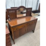 AN EARLY 20TH CENTURY OAK MIRROR-BACK SIDEBOARD ON BARLEY-TWIST LEGS 48" WIDE