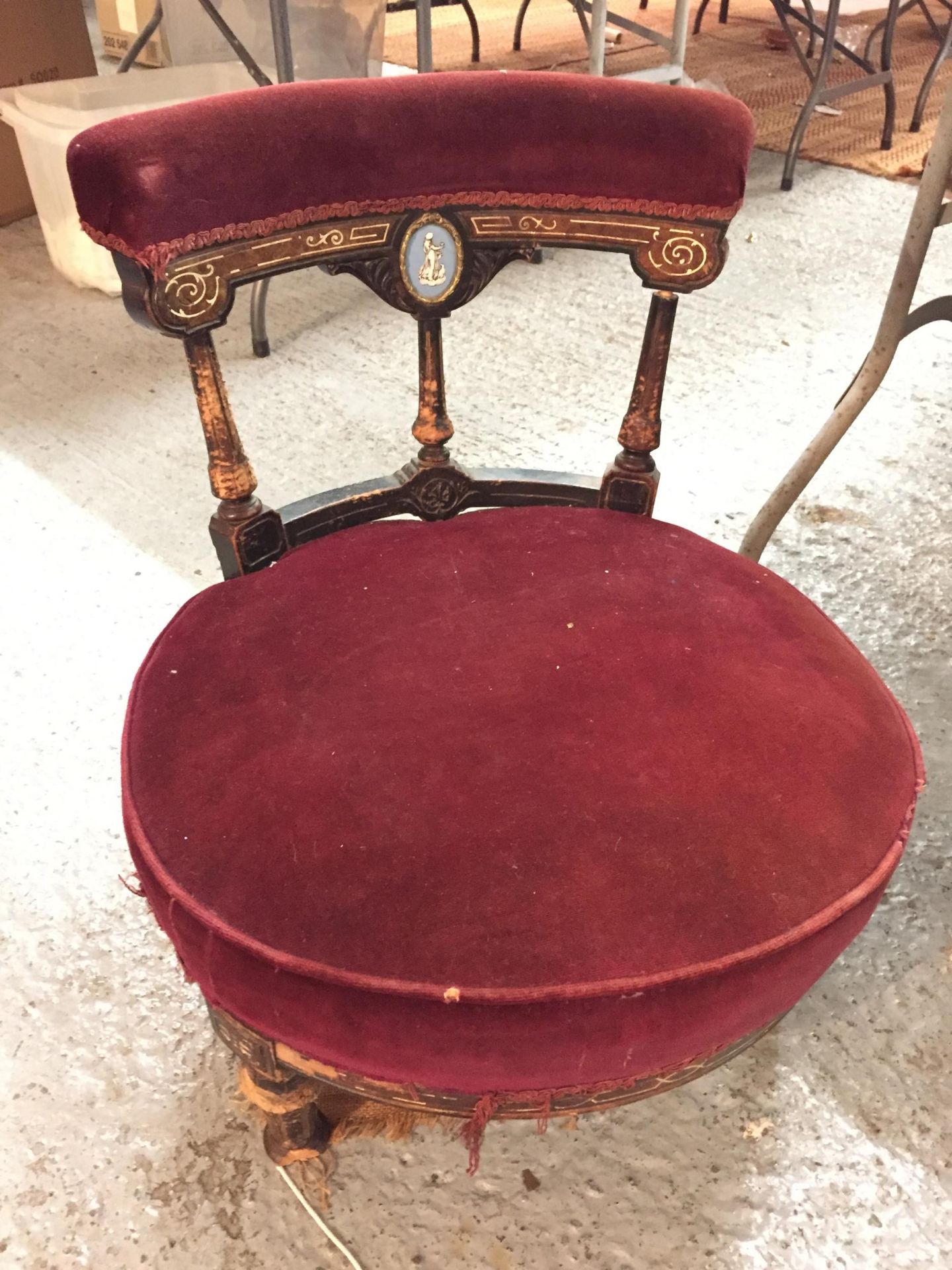 A LOW VICTORIAN PARLOUR CHAIR SEAT HEIGHT 28CM