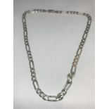 A HEAVY SILVER FIGARO NECKLACE 20 INCHES LONG