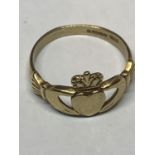 A 9 CARAT GOLD CLADDAGH RING SIZE O/P GROSS WEIGHT 2.4 GRAMS