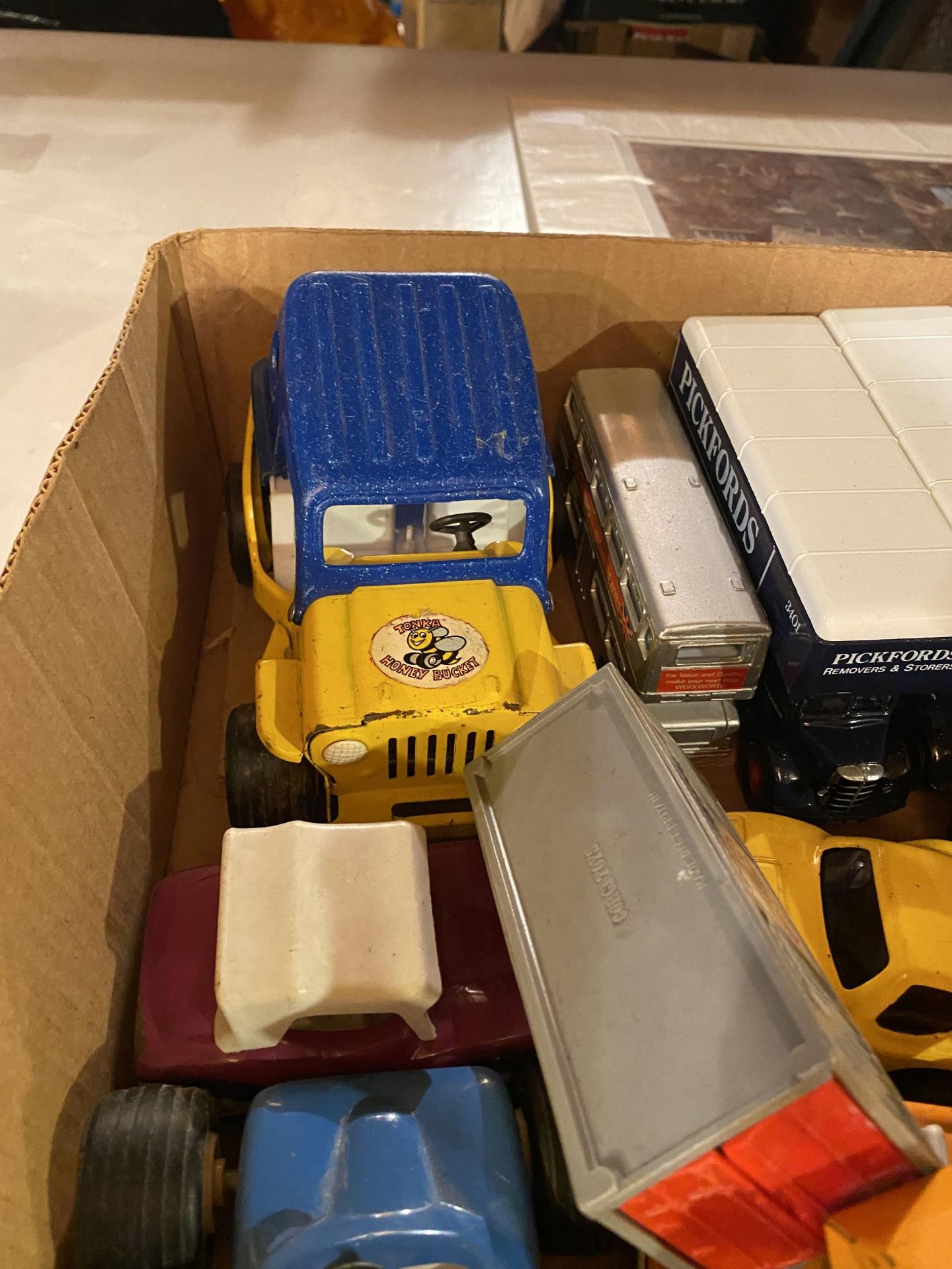 ELEVEN UNBOXED DIECAST VEHICLES - SEVEN TONKA AND FOUR CORGI - Image 3 of 4