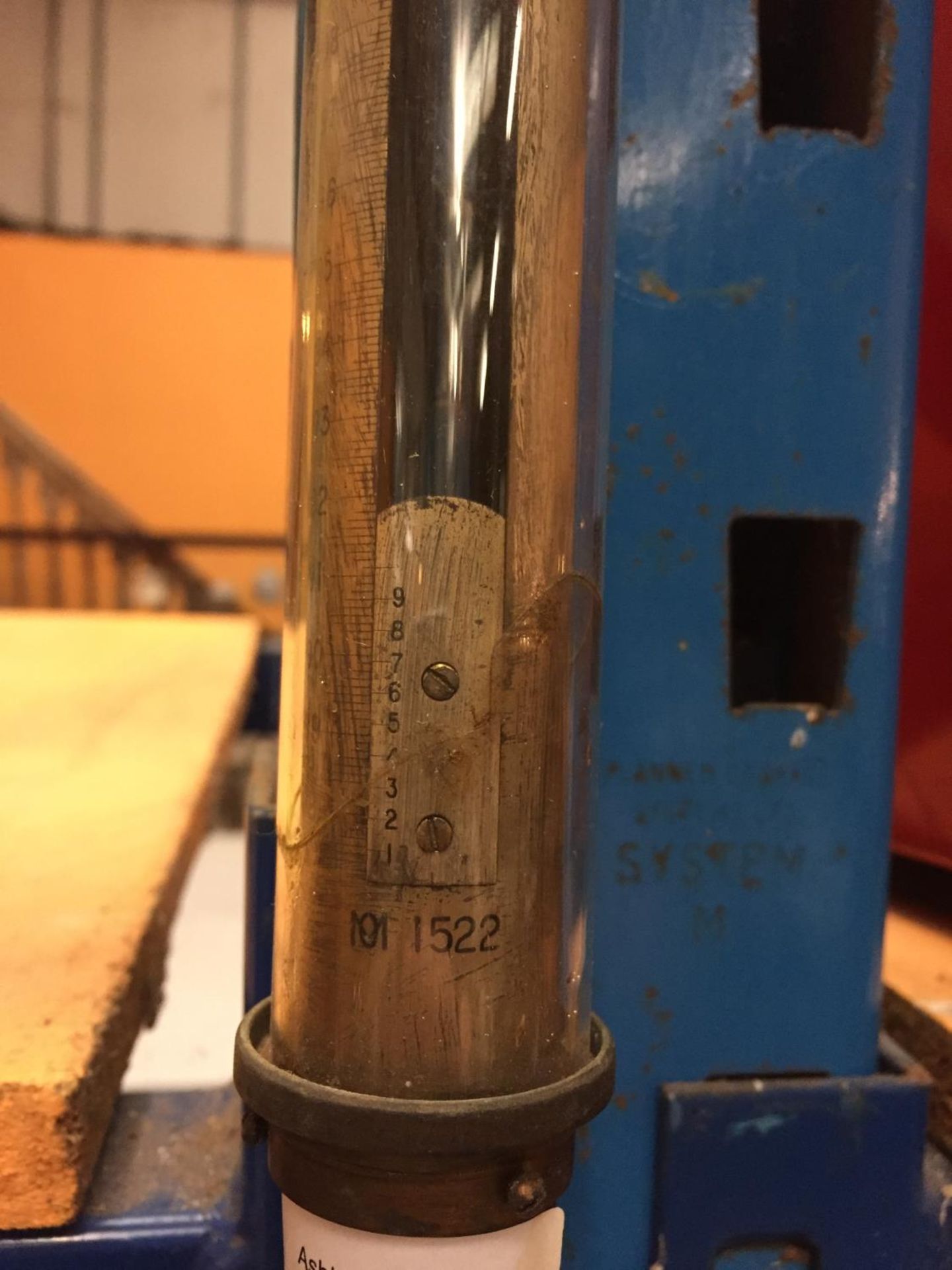 A VINTAGE SHIPS THERMOMETER AND BAROMETER - Image 5 of 5