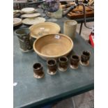 A COLLECTION OF STUDIO POTTERY ITEMS TO INCLUDE A LARGE DECORATED BOWL, LARGE BOWL, VASES, EGG