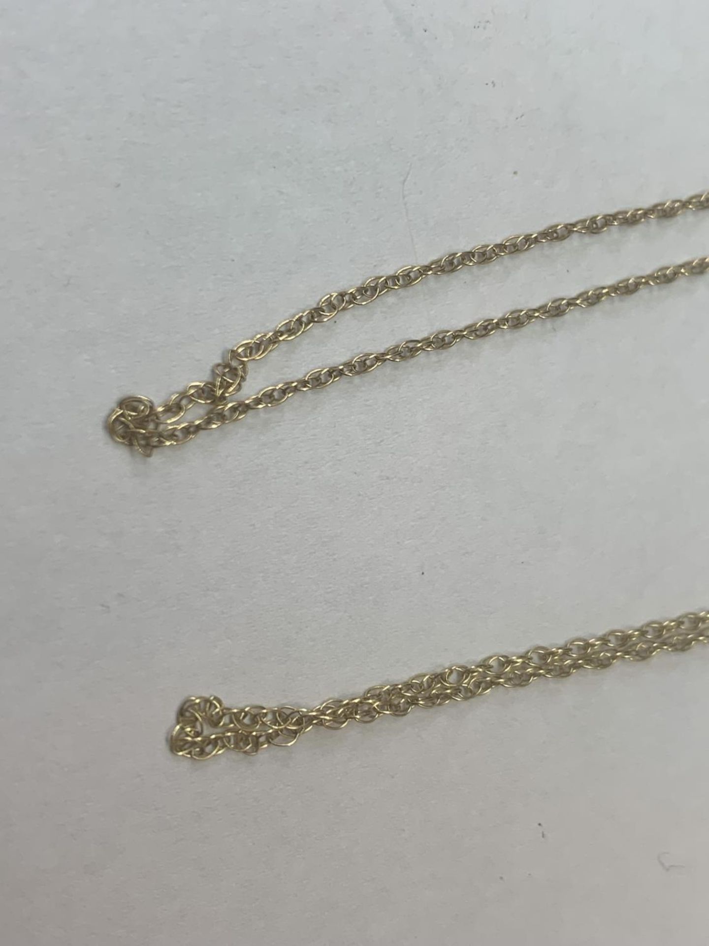 FOUR 9 CARAT GOLD NECKLACES GROSS WEIGHT 2.6 GRAMS - Image 3 of 3