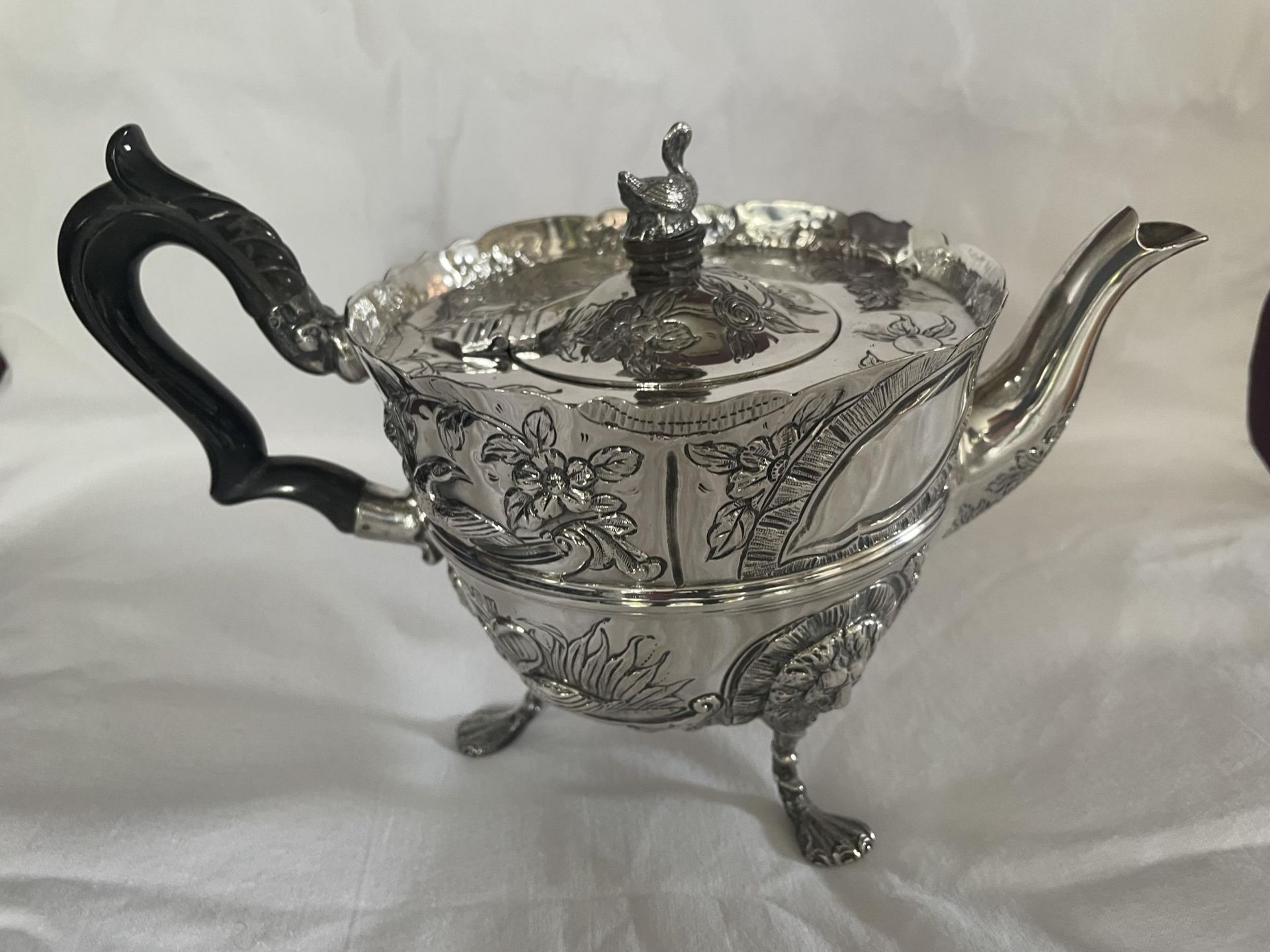 A HIGHLY DECORATIVE HALLMARKED 1892 LONDON SILVER TEAPOT, MAKER JAMES WAKELY AND FRANK CLARKE