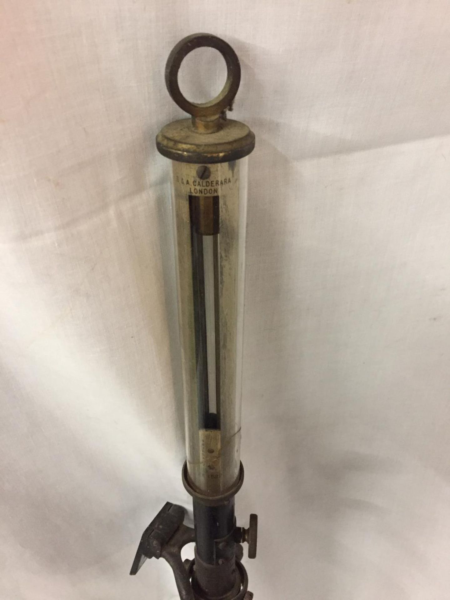 A VINTAGE SHIPS THERMOMETER AND BAROMETER - Image 2 of 5