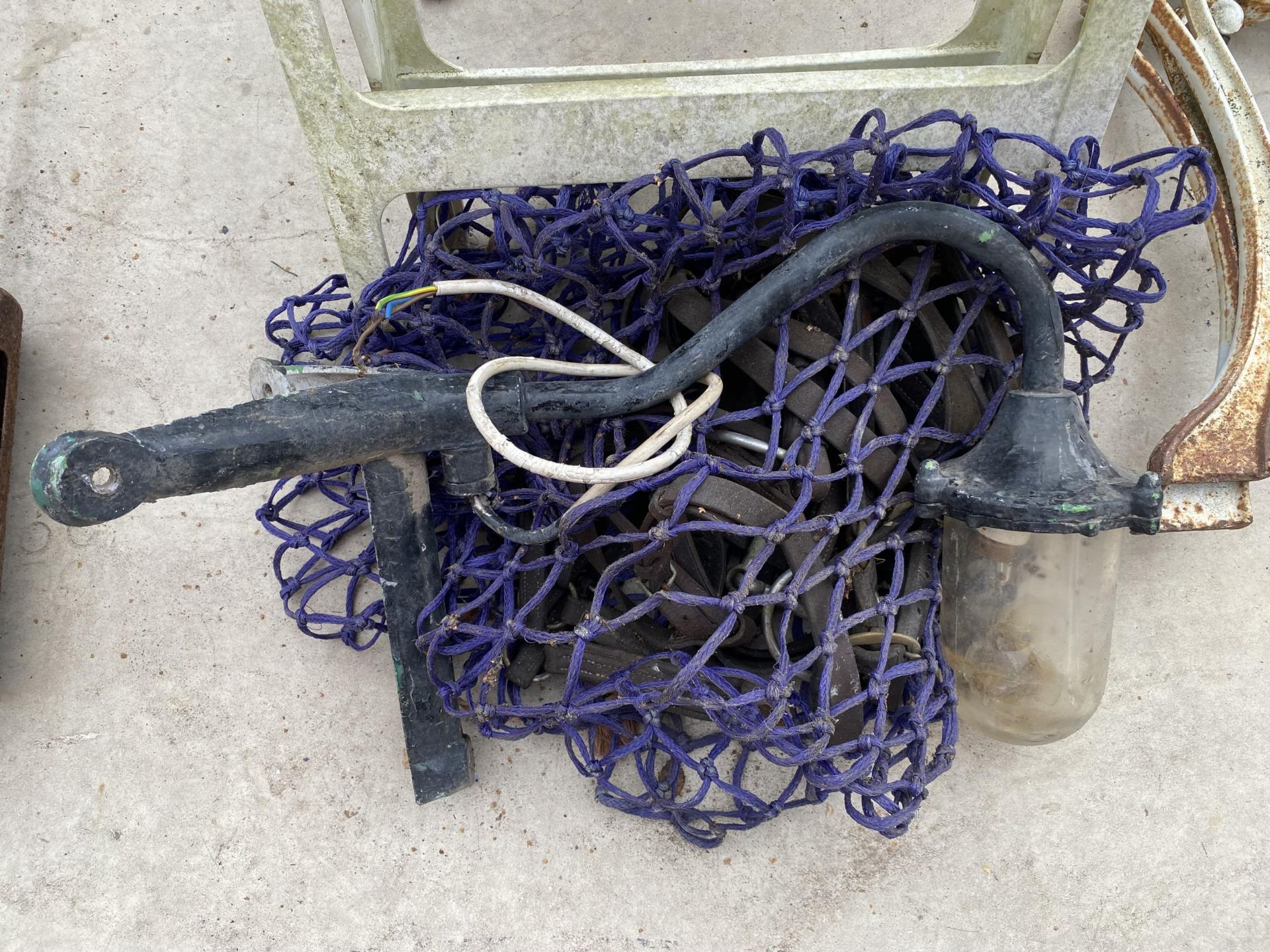 TWO FOLDING PLASTIC CHAIRS, A HAY NET AND A COURTYARD LIGHT - Image 2 of 3