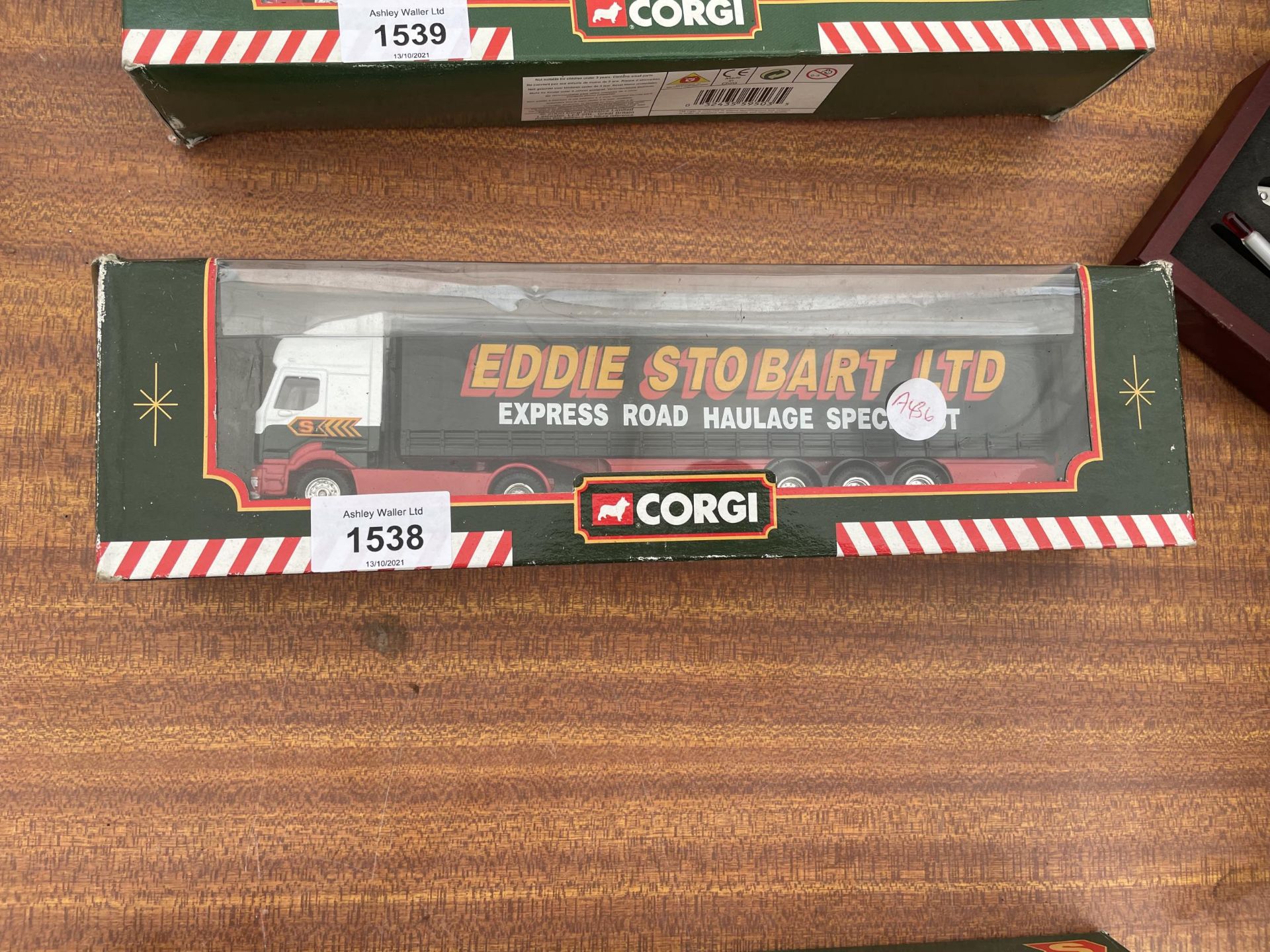 A BOXED CORGI EDDIE STOBART LTD RENULT CURTAINSIDE TRAILER 59538