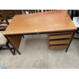 AN ABBESS SINGLE PEDESTAL DESK 47"X28"