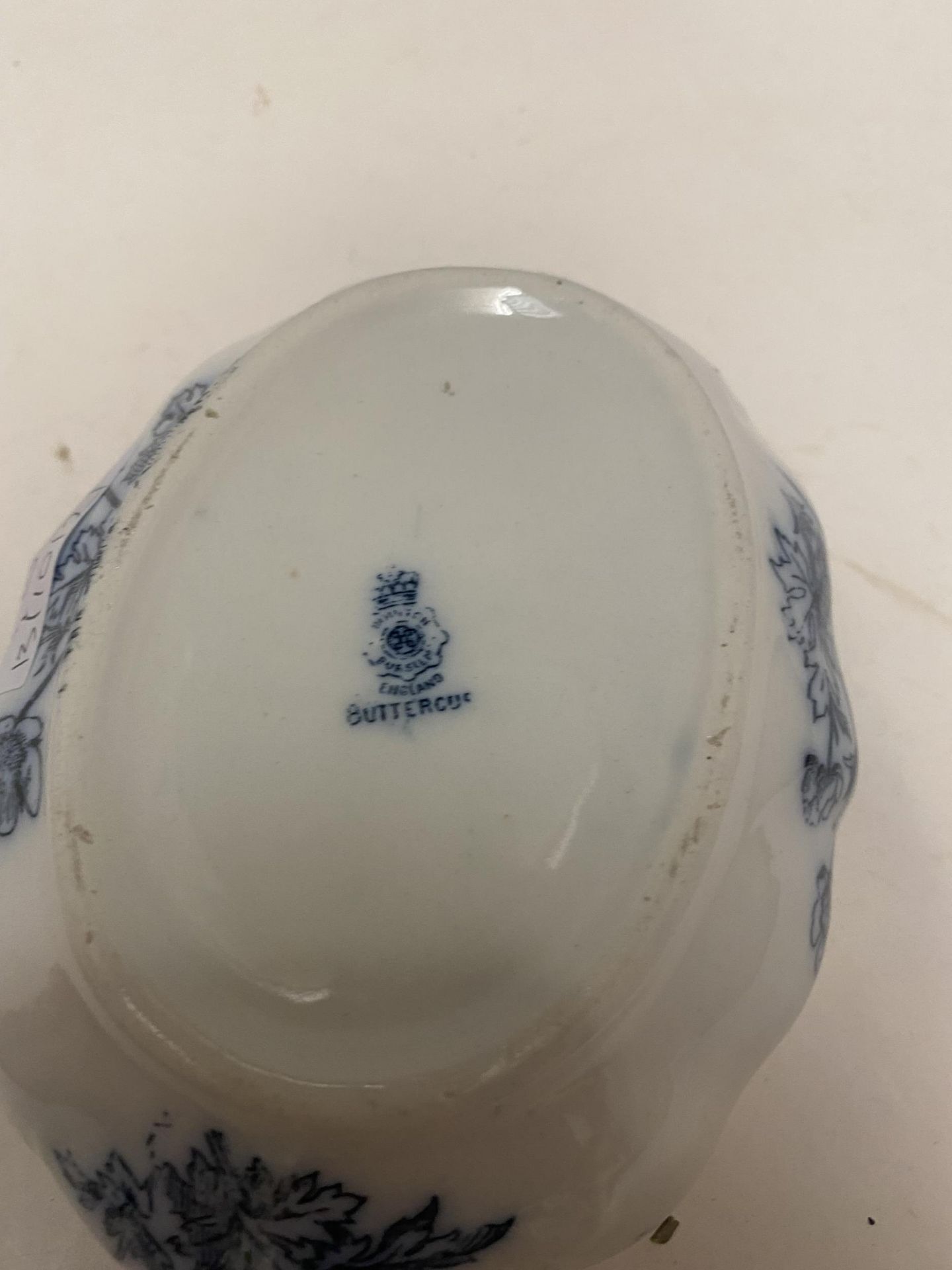 A PRETTY BLUE AND WHITE OVAL SHAPED DISH STAMPED DOULTON BURSLEM - Image 2 of 3