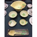 SIX ITEMS OF PRETTY CARLTONWARE AUSTRALIAN DESIGN. TWO PIECES A/F