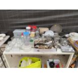 AN ASSORTMENT OF KITCHEN ITEMS TO INCLUDE PANS, GLASS JUGS AND FLATWARE ETC