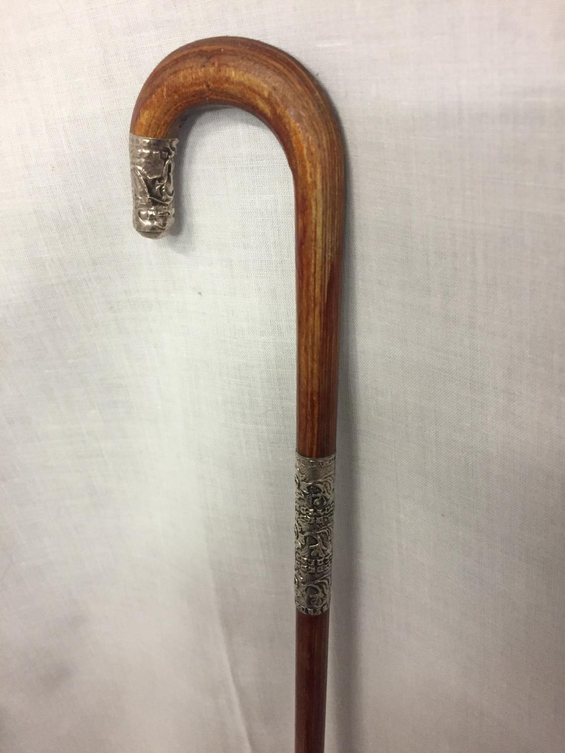 A LADIES SILVER CANE WALKING STICK - Image 3 of 5