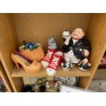 AN ASSORTMENT OF CERAMIC FIGURES TO INCLUDE A BUTLER BISCUIT BARREL AND SALT AND PEPPER POTS, TWO