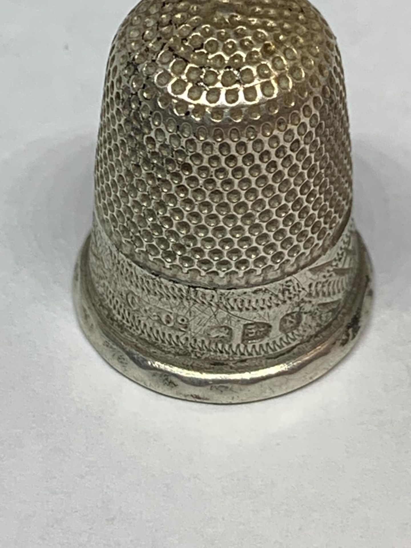 TWO HALLMARKED SILVER THIMBLES - Image 2 of 3