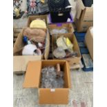 AN ASSORTMENT OF HOUSEHOLD CLEARANCE ITEMS TO INCLUDE GLASS WARE, LAMPS AND TOYS ETC