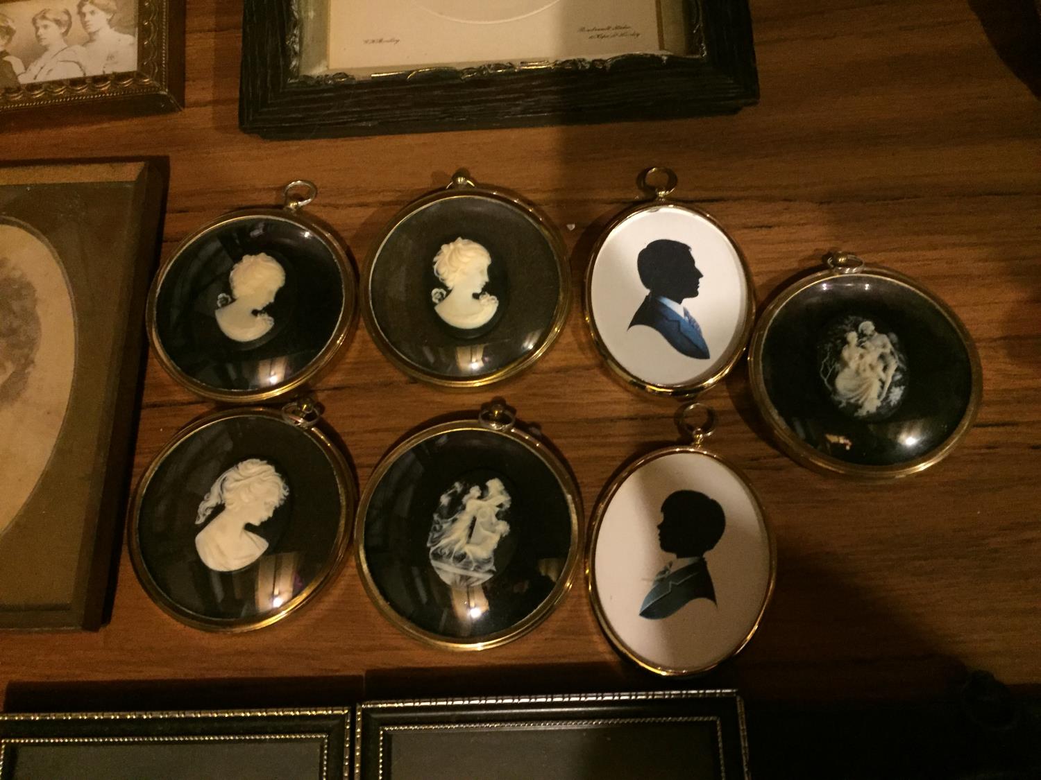 VARIOUS MINIATURES AND VINTAGE PHOTO FRAMES - Image 3 of 5