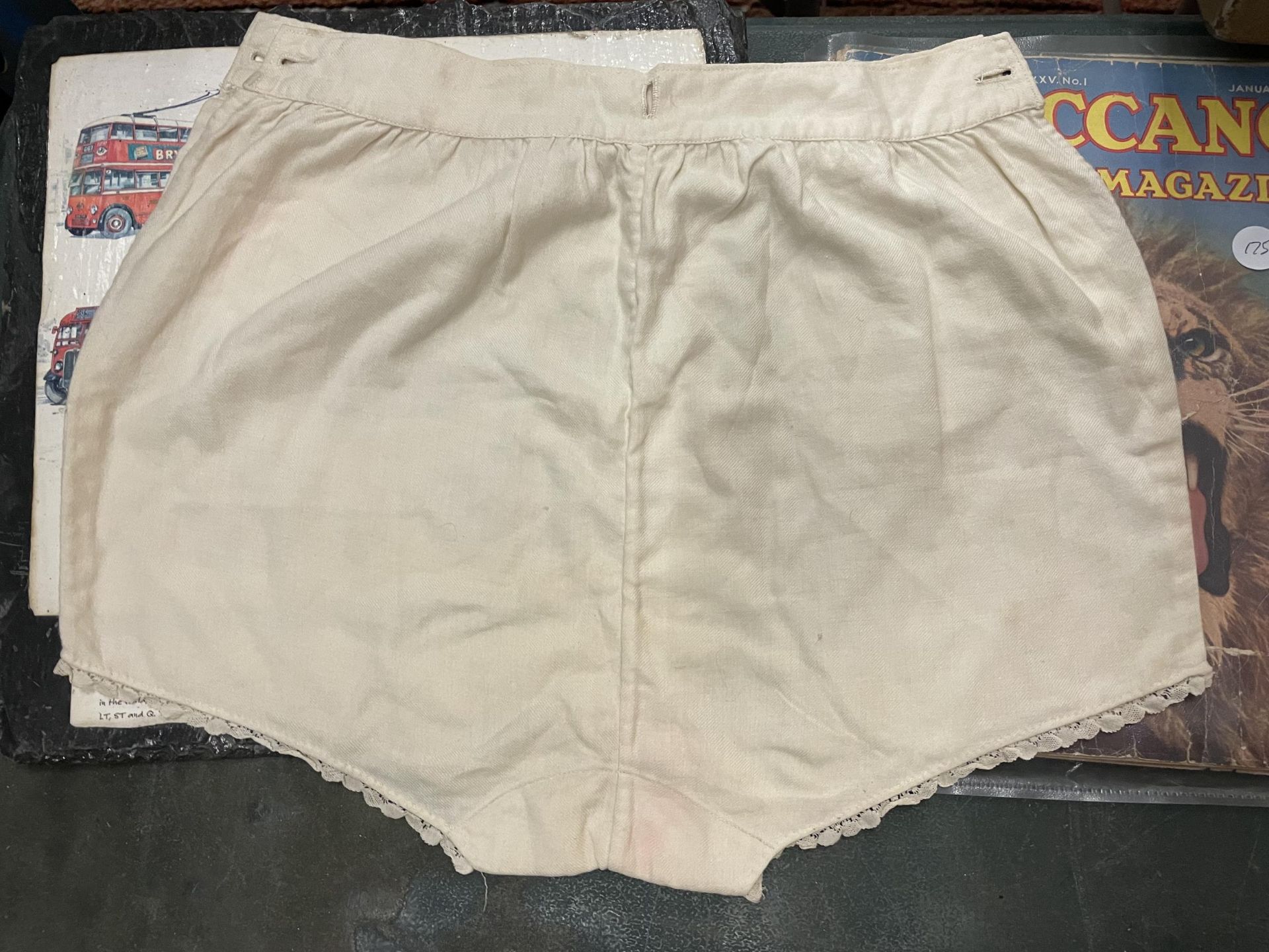 FOUR PAIRS OF VINTAGE LINGERIE SHORTS - Image 5 of 5