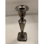 A HALLMARKED CHESTER SILVER CANDLESTICK