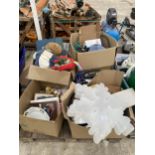 AN ASSORTMENT OF HOUSEHOLD CLEARANCE ITEMS TO INCLUDE TOYS, BOOKS AND CHRISTMAS ITEMS ETC