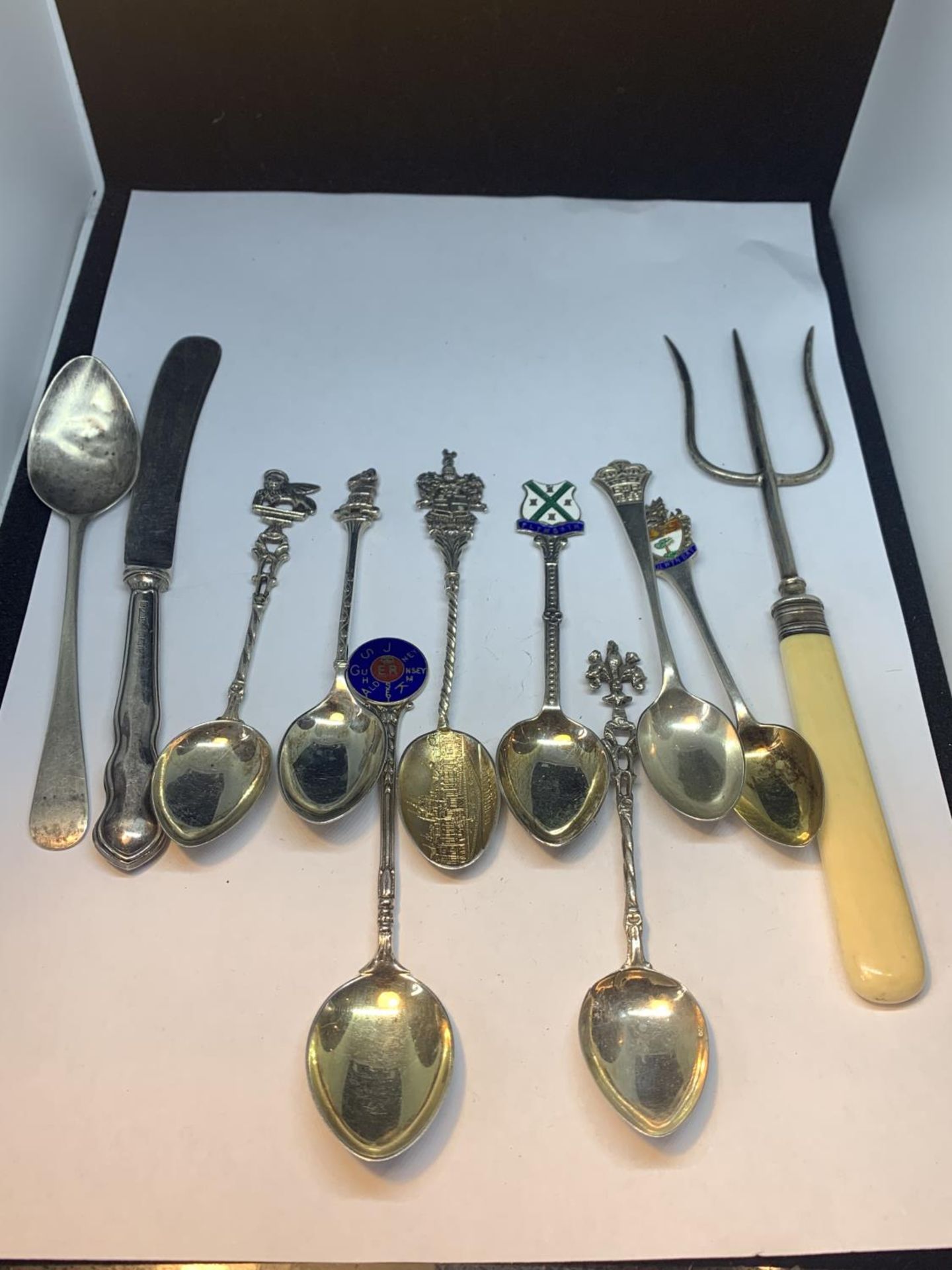 11 PIECES OF HALLMARKED SILVER CUTLERY ALL ITEMS ARE INDIVIDUALLY HALLMARKED GROSS WEIGHT 184g