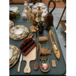 A QUANTITY OF VARIOUS TREEN ITEMS TO INCLUDE A LETTER RACK, SHUTTLE, SHIPS, FIGURES AND A PAINTED