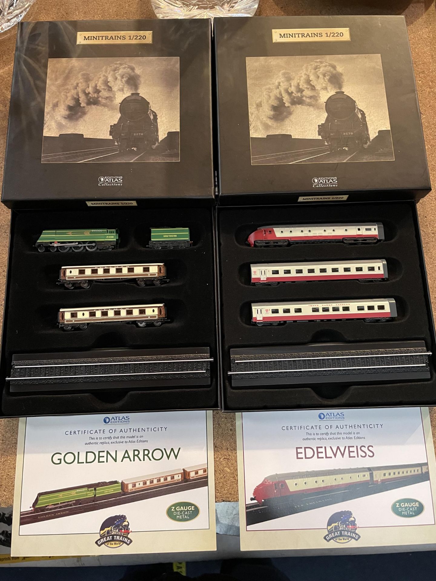 TWO MINI TRAINS SCALE 1/220 TO INCLUDE EDELWEISS AND GOLDEN ARROW