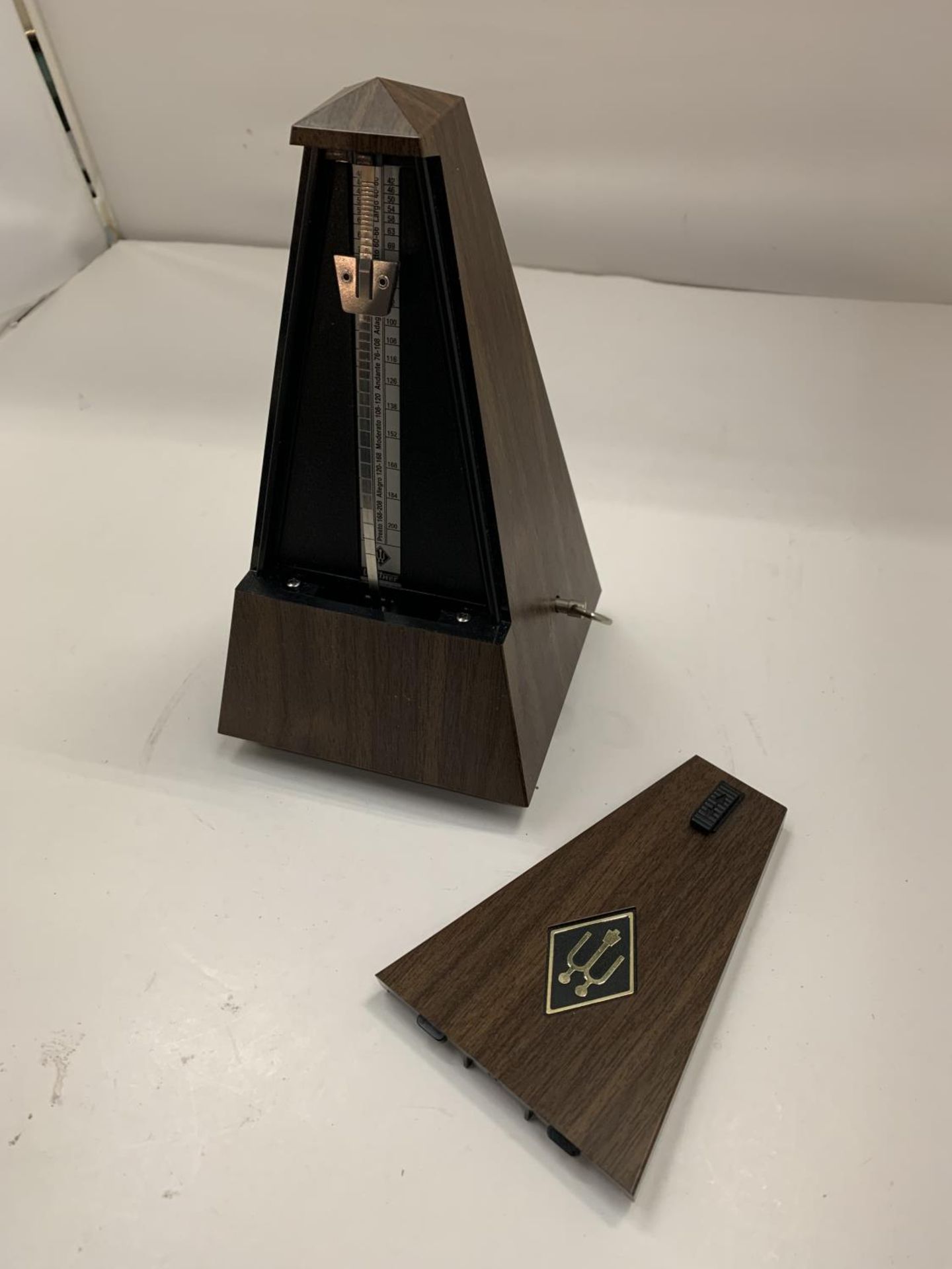 A WITTNER METRONOME - Image 3 of 4