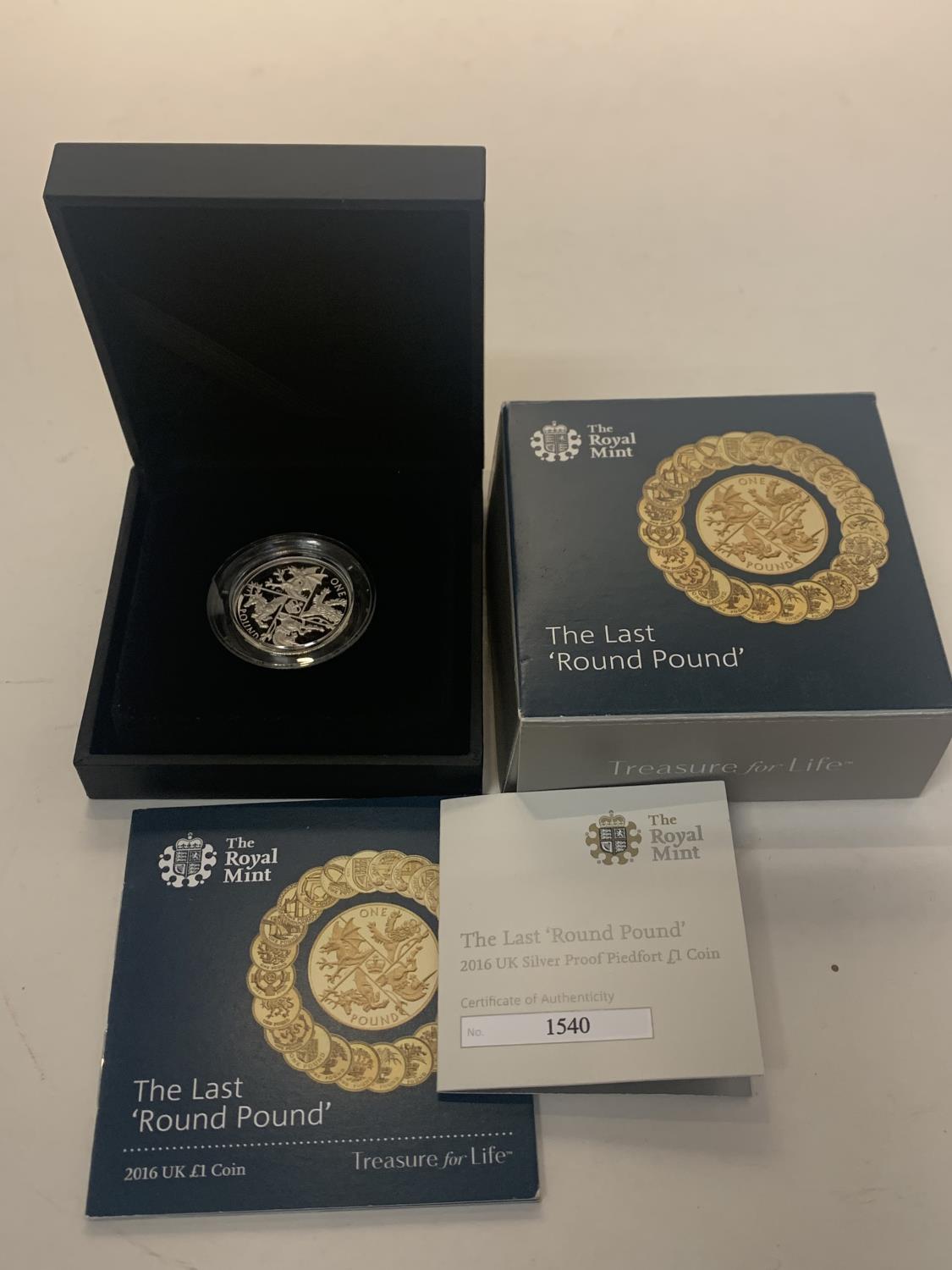 A UK 2016 THE LAST ROUND POUND SILVER PROOF PIEDFORT COIN WITH CERTIFICATE OF AUTHENTICITY