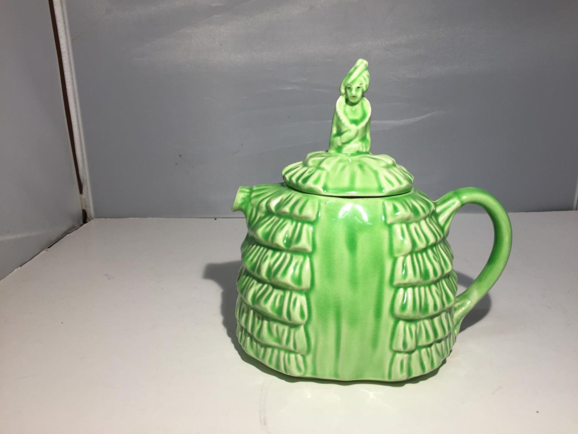 THREE TEAPOTS TO INCLUDE A STONEWARE MONKEY TEAPOT - Image 8 of 10