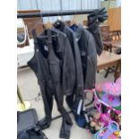 AN ASSORTMENT OF LEATHER CLOTHING ITEMS TO INCLUDE A POLIZEI JACKET AND TROUSSERS ETC