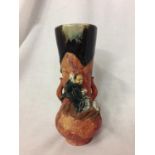 AN ORIENTAL VASE WITH A 3D IMAGE OF AN ORIENTAL MAN HEIGHT 20CM