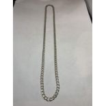 A SILVER CURB LINK NECKLACE LENGTH 20 INCHES