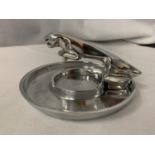 A JAGUAR CAR STYLE MASCOT METAL ASHTRAY