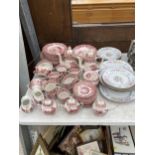 AN ASSORTMENT OF CERAMICS TO INCLUDE GRINDLEY RED AND WHITE DINNER SERVICE AND FURTHER CERAMIC