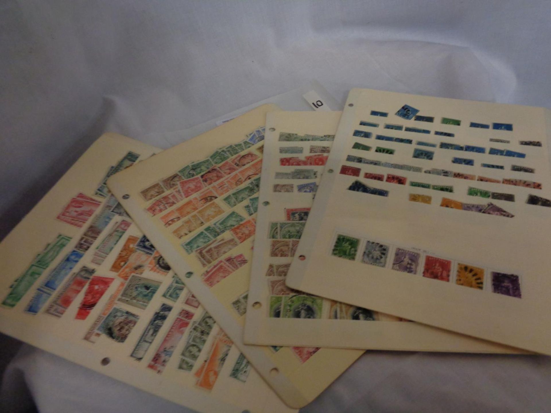 VARIOUS STAMPS OF BARBADOS TO INCLUDE AN ACCUMULATION ON FOUR STOCKLEAVES COMMENCING WITH EIGHT - Image 2 of 3