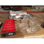 A LARGE MEAT PLATTER, BOX OF SIX CRYSTAL GLASSES, ROSE BOWL AND FURTHER GLASSWARE ETC