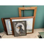 AN ASSORTMENT OF FRAMED PRINTS AND PICTURES