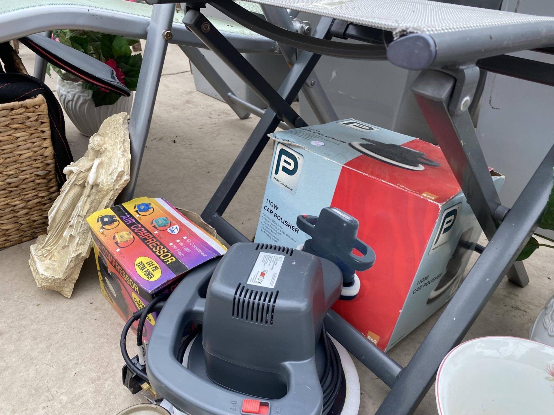 AN ASSORTMENT OF ITEMS TO INCLUDE TWO FOLDING GARDEN CHAIRS, A CAR POLISHER AND PORT MERRION - Image 3 of 5