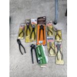 AN ASSORTMENT OF PLIERS TO INCLUDE ELLIOTT LUCAS AND SANDVIK ETC