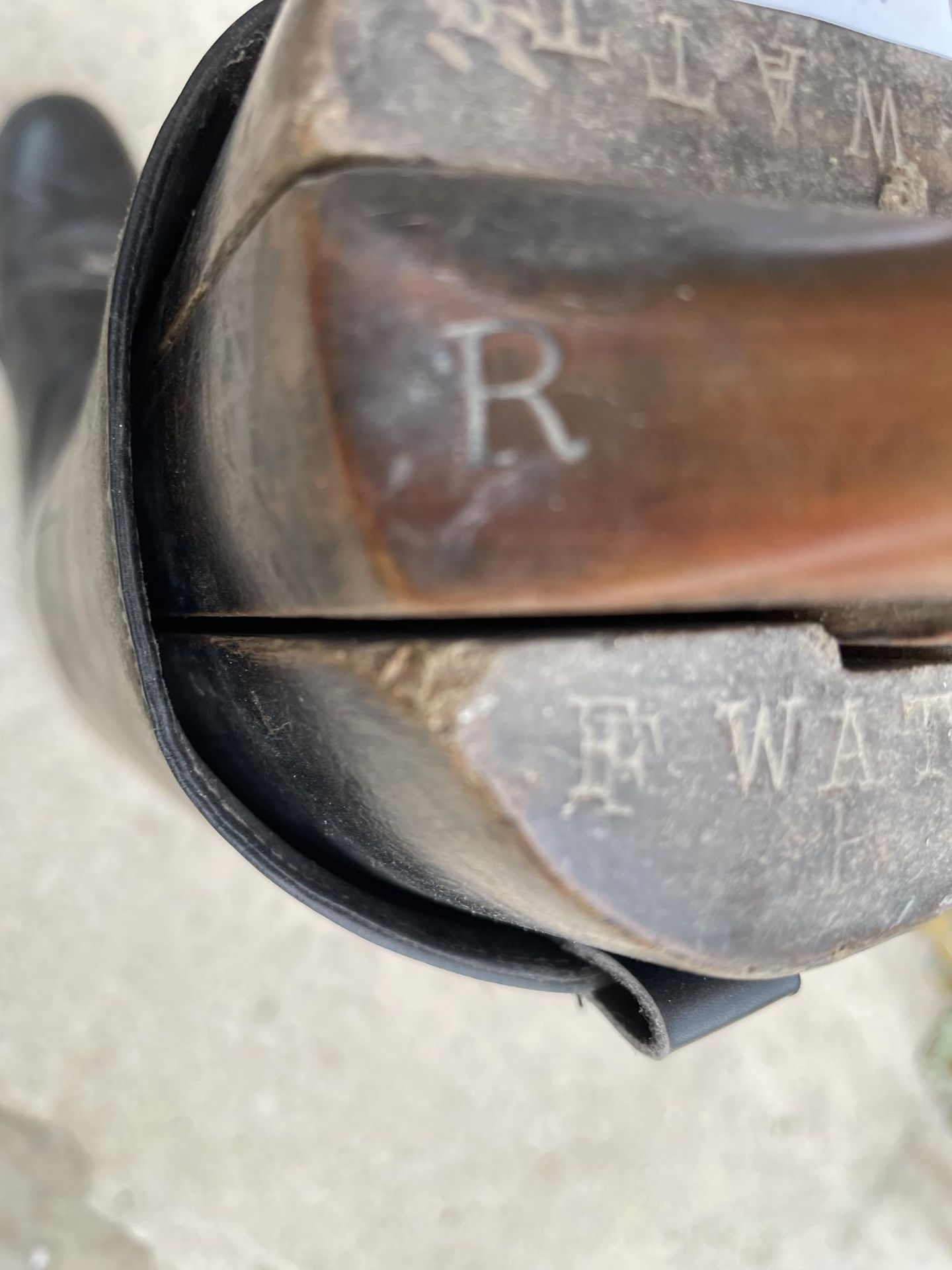 A PAIR OF LEATHER RIDING BOOTS WITH FOUR SECTION WOODEN STRETCHERS STAMPED 'F. WATTS' - Image 5 of 8