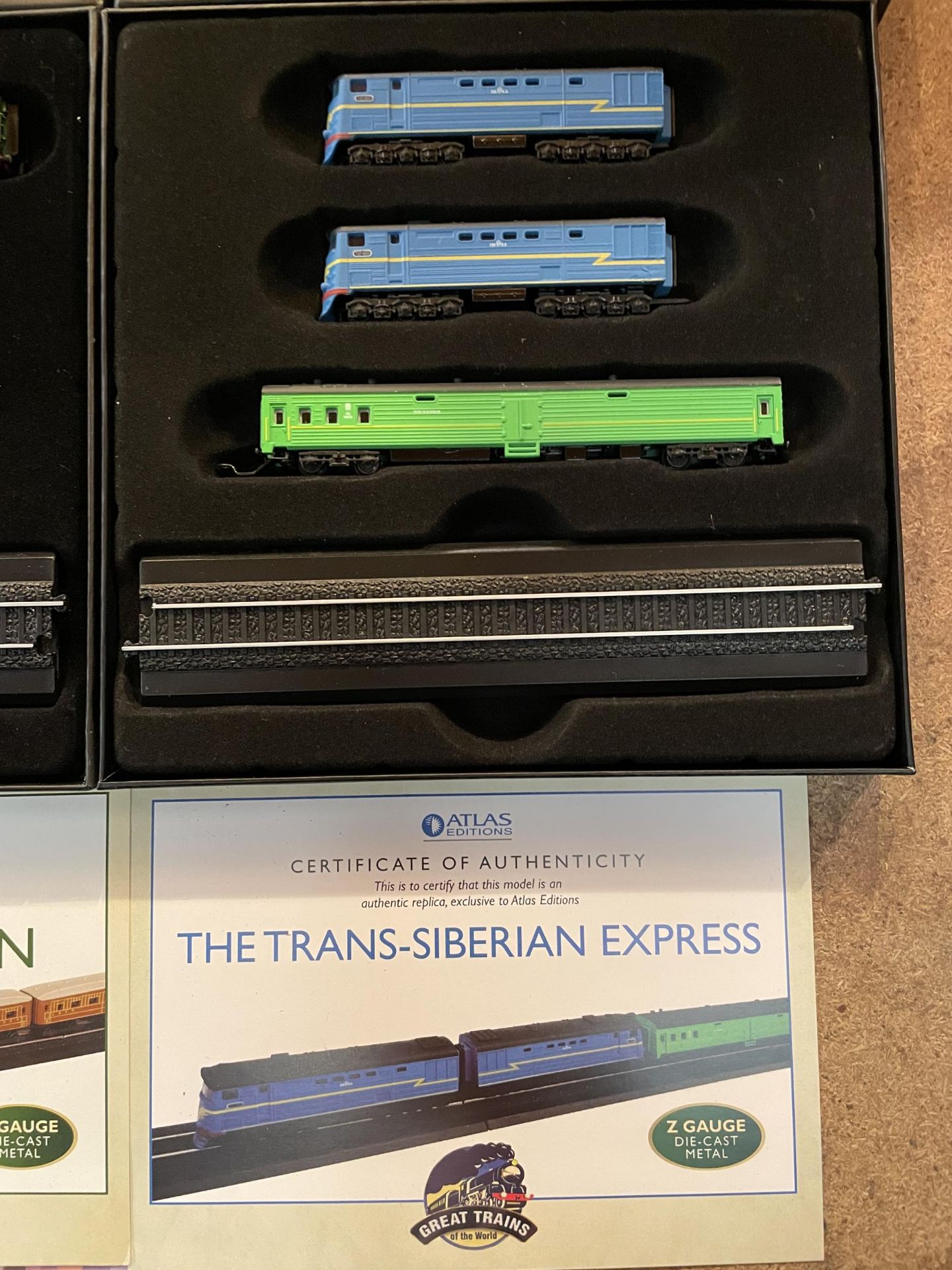 TWO MINI TRAINS SCALE 1/220 TO INCLUDE THE TRANS-SIBERIAN EXPRESS AND THE FLYING SCOTSMAN - Image 3 of 3