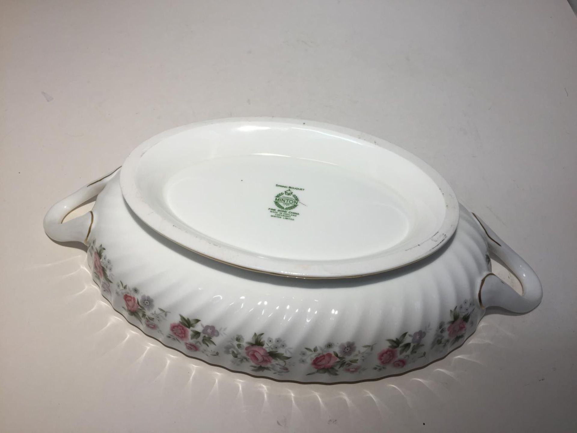 A MINTON 'SPRING BOUQUET' SERVING DISH - Image 3 of 4