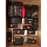 A QUANTITY OF CAMERAS TO INCLUDE AGFAMATIC 2000, AGFAMATIC 4008, PANASONIC, SOLTRON 131 FLASH ETC