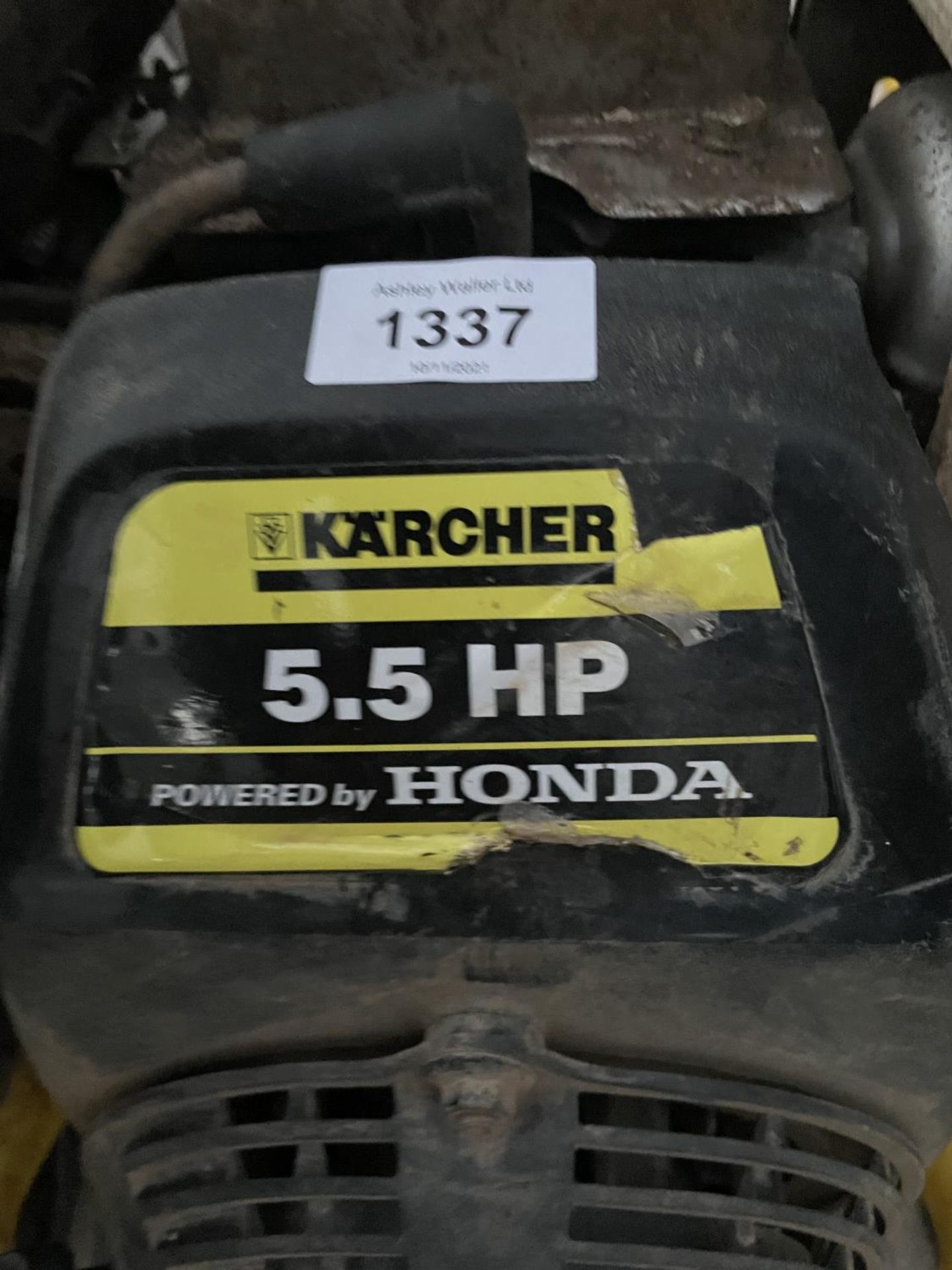 A KARCHER 5.5 HP PRESSURE WASHER WITH HONDA ENGINE - Image 3 of 4