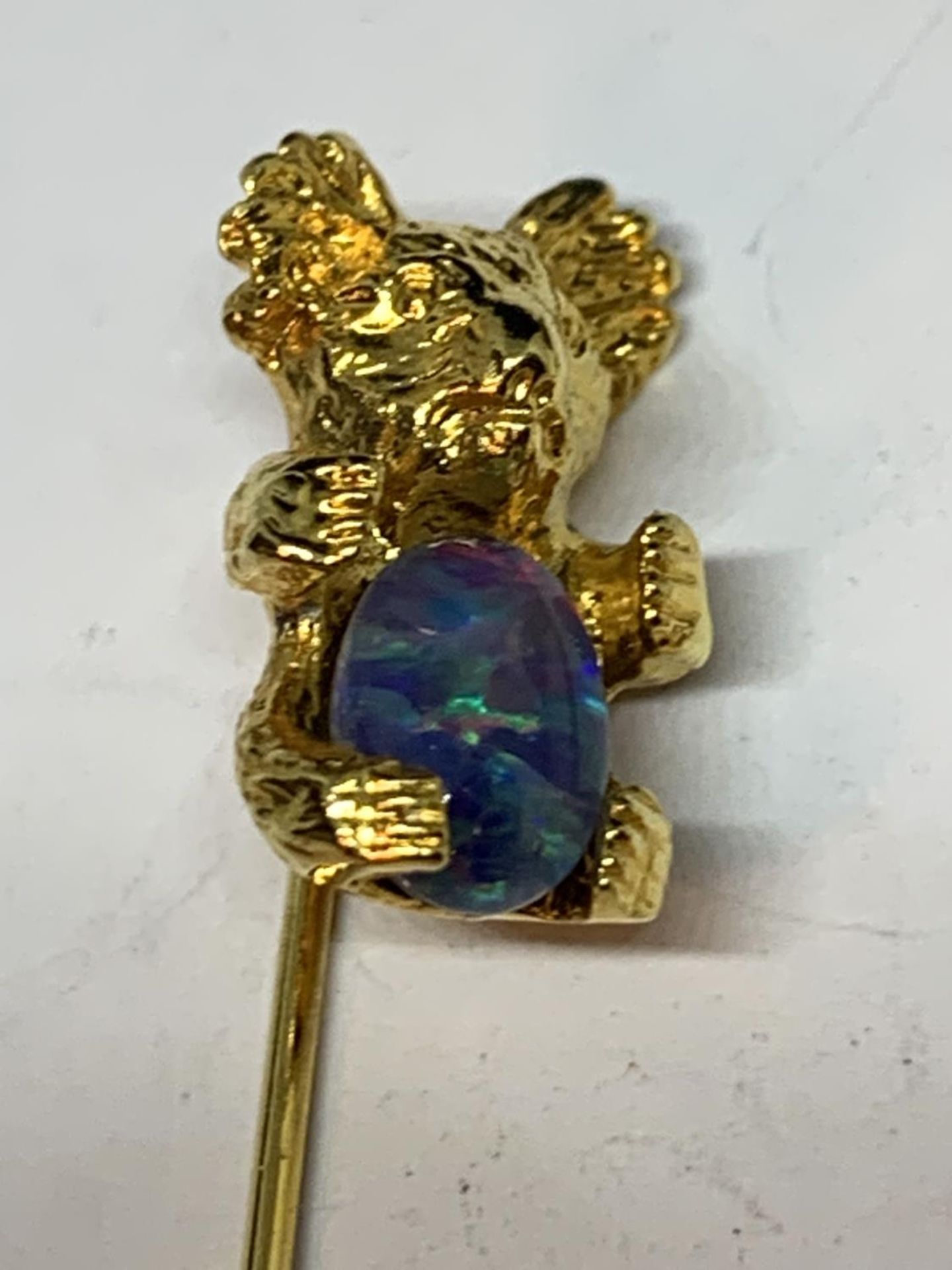 TWO PIN BROOCHES ONE WITH A TEDDY AND OPAL COLOURED STONE - Image 2 of 4